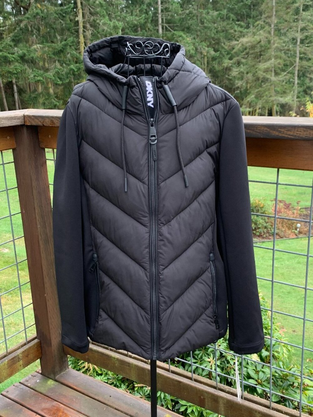 NWT  DKNY Women's size XL Black Puffer Full Zip Hooded Mix Media Jacket Coat